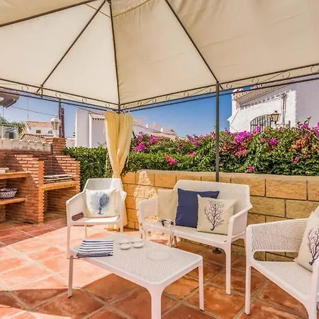 Sleeps 6 Pool Air Con Wifi Villa *