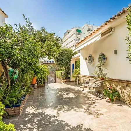 Sleeps 6 Pool Air Con Wifi Villa *