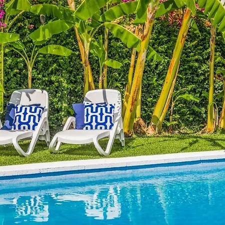 Sleeps 6 Pool Air Con Wifi * Nerja