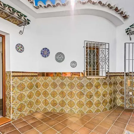 Sleeps 6 Pool Air Con Wifi * Nerja